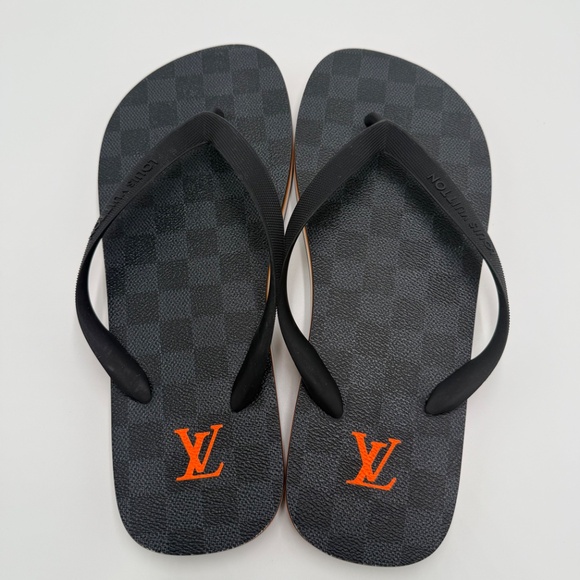 Louis Vuitton Damier Graphite Flip Flops – Black/Gray w/ Orange LV Logo (Size _9 - Picture 4 of 8